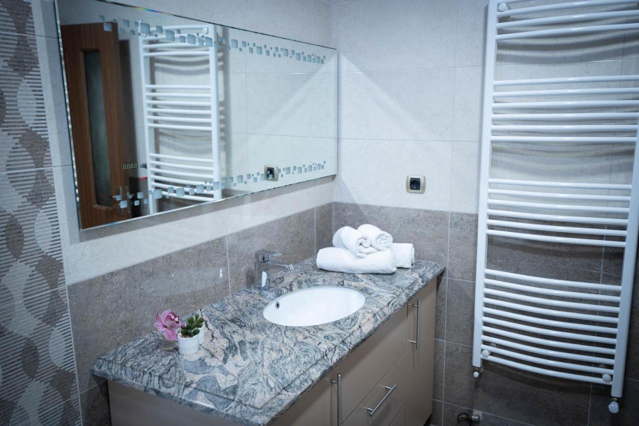 Isaran Coresi Apartment ブラショフ エクステリア 写真