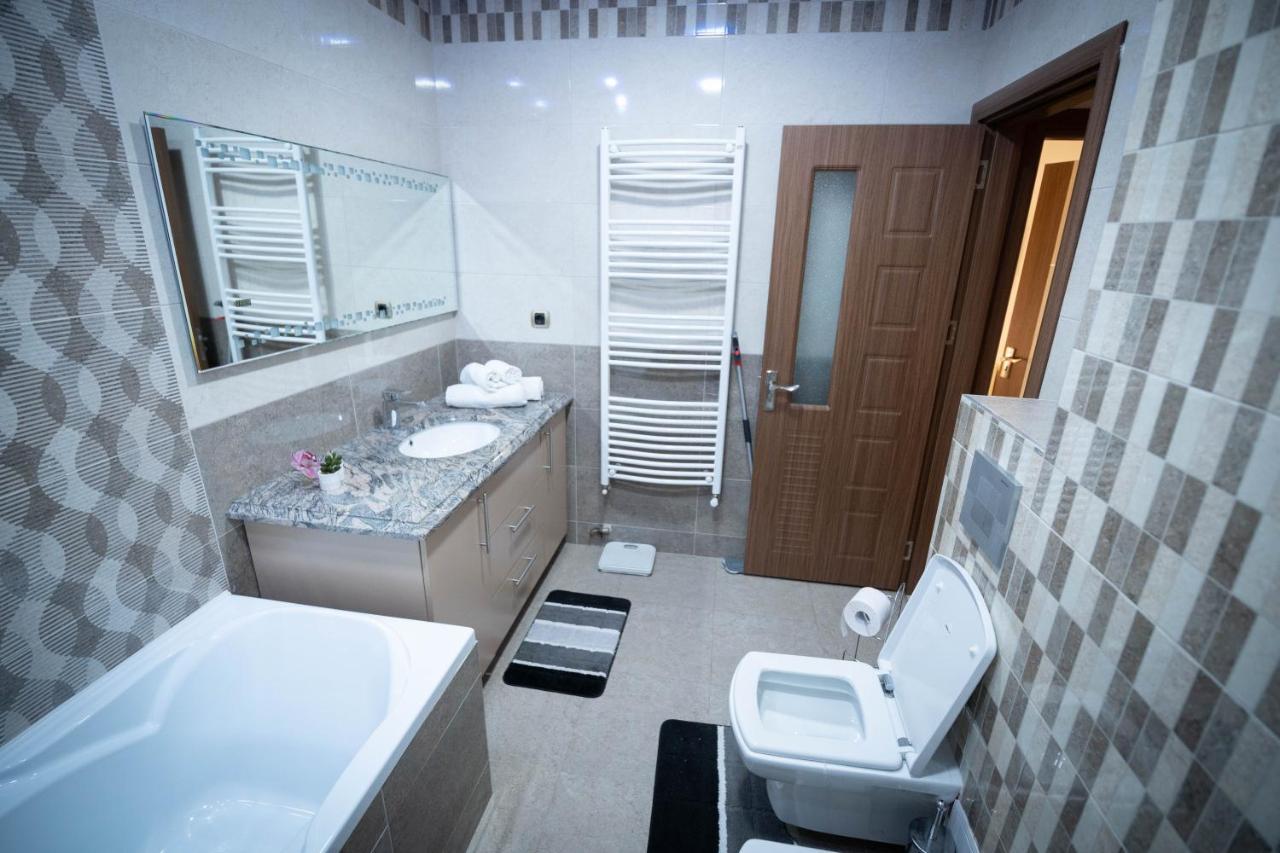Isaran Coresi Apartment ブラショフ エクステリア 写真